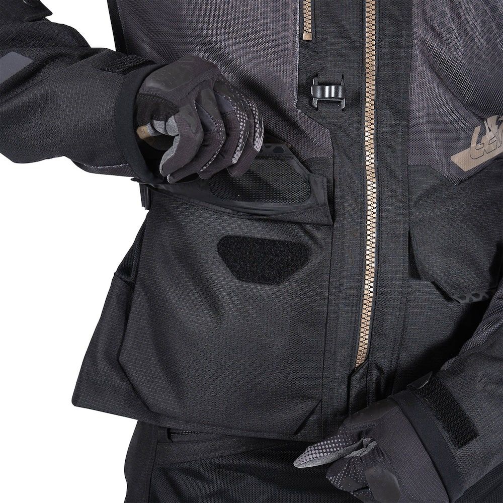 Chaqueta Leatt ADV FlowTour 5.5 Stealth - Imagen 3