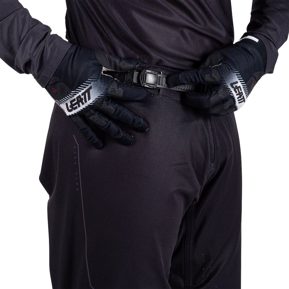 Pantalón Leatt Moto 5.5 I.K.S V26 Negro - Imagen 3