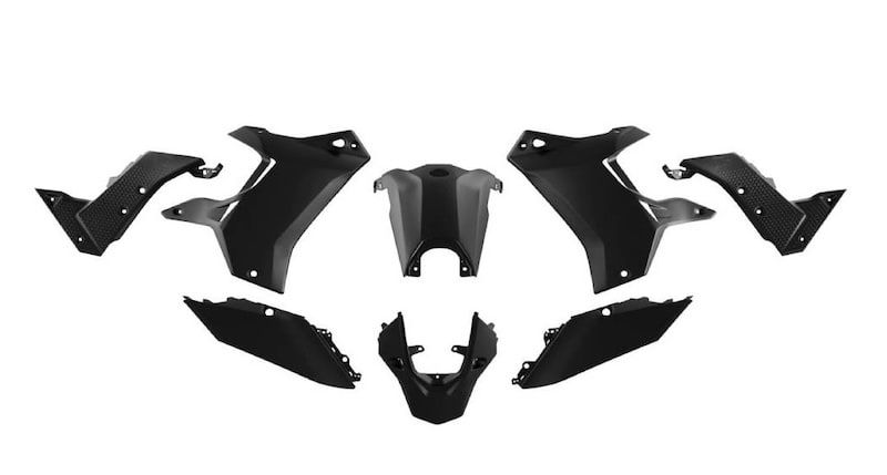 Kit plásticos Negro Rtech Revolution YAMAHA TENERE 700 (2019-2024) - Imagen 2