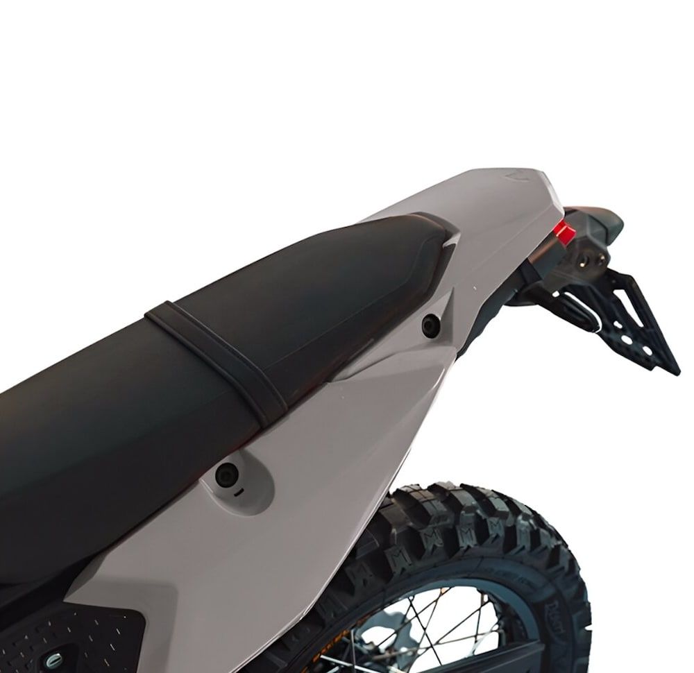 Kit plásticos Gris/Negro Rtech T7 Revolution YAMAHA TENERE 700 (2025-2026) - Imagen 4